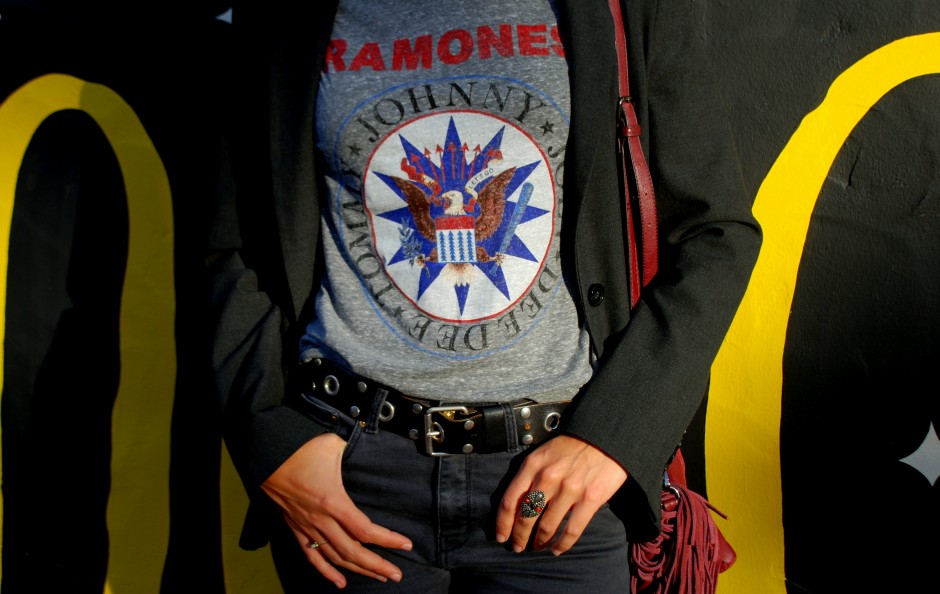 t shirt the ramones look rock western outfit blog mode fashion blogger rock my casbah